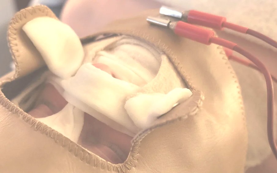 The patented Iderm electrotherapy mask used in the signature Skin Gym Facial